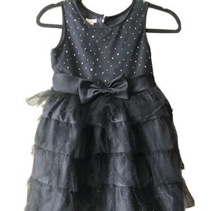 Black size 12 childrens place puffy dress